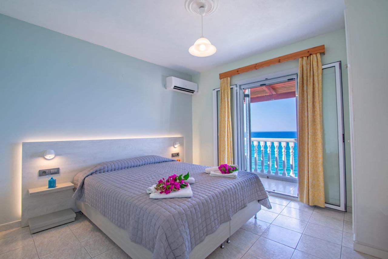 Baywatch Apartments On The Beach By "Elite" Amoudi Extérieur photo