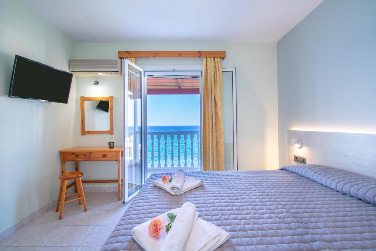 Baywatch Apartments On The Beach By "Elite" Amoudi Extérieur photo