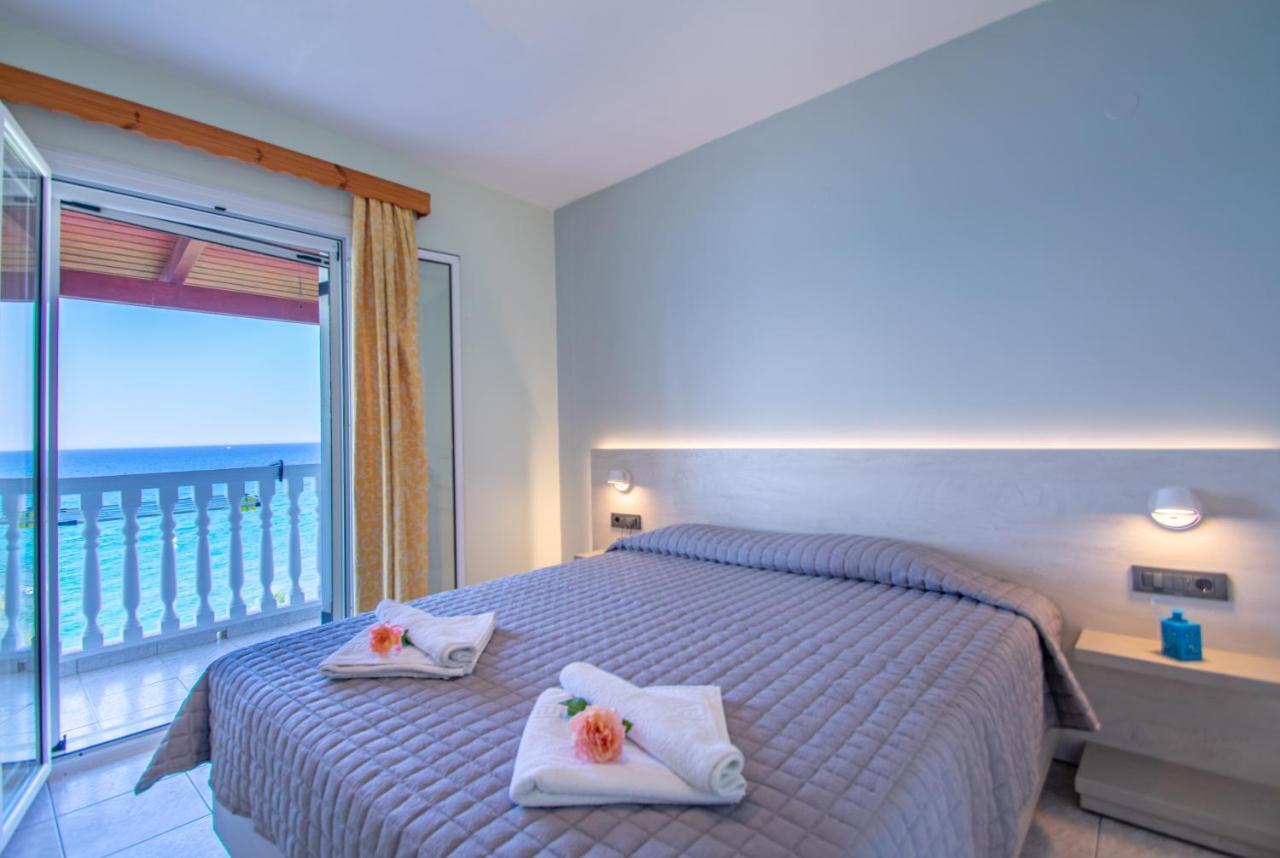 Baywatch Apartments On The Beach By "Elite" Amoudi Extérieur photo
