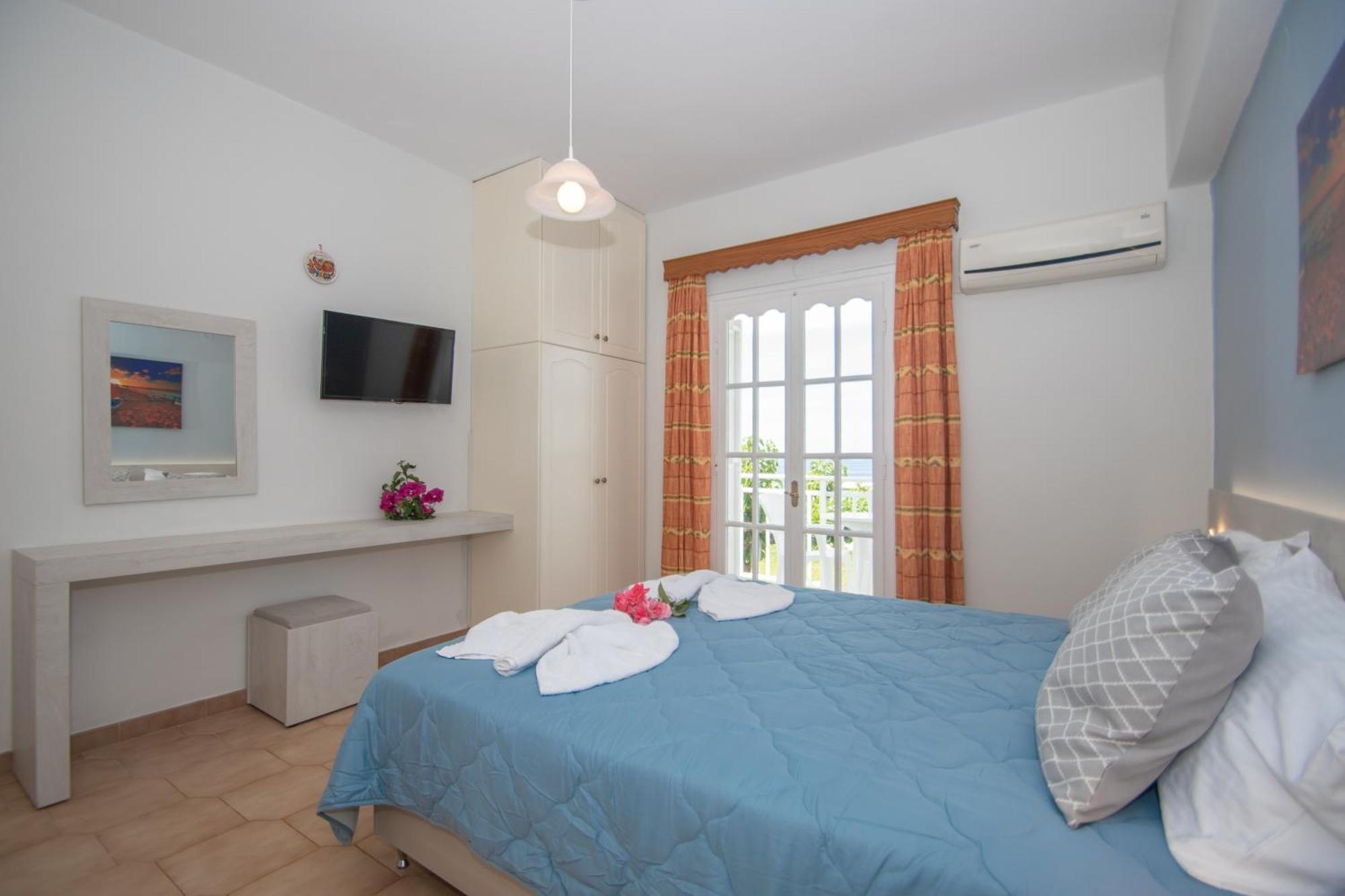 Baywatch Apartments On The Beach By "Elite" Amoudi Extérieur photo