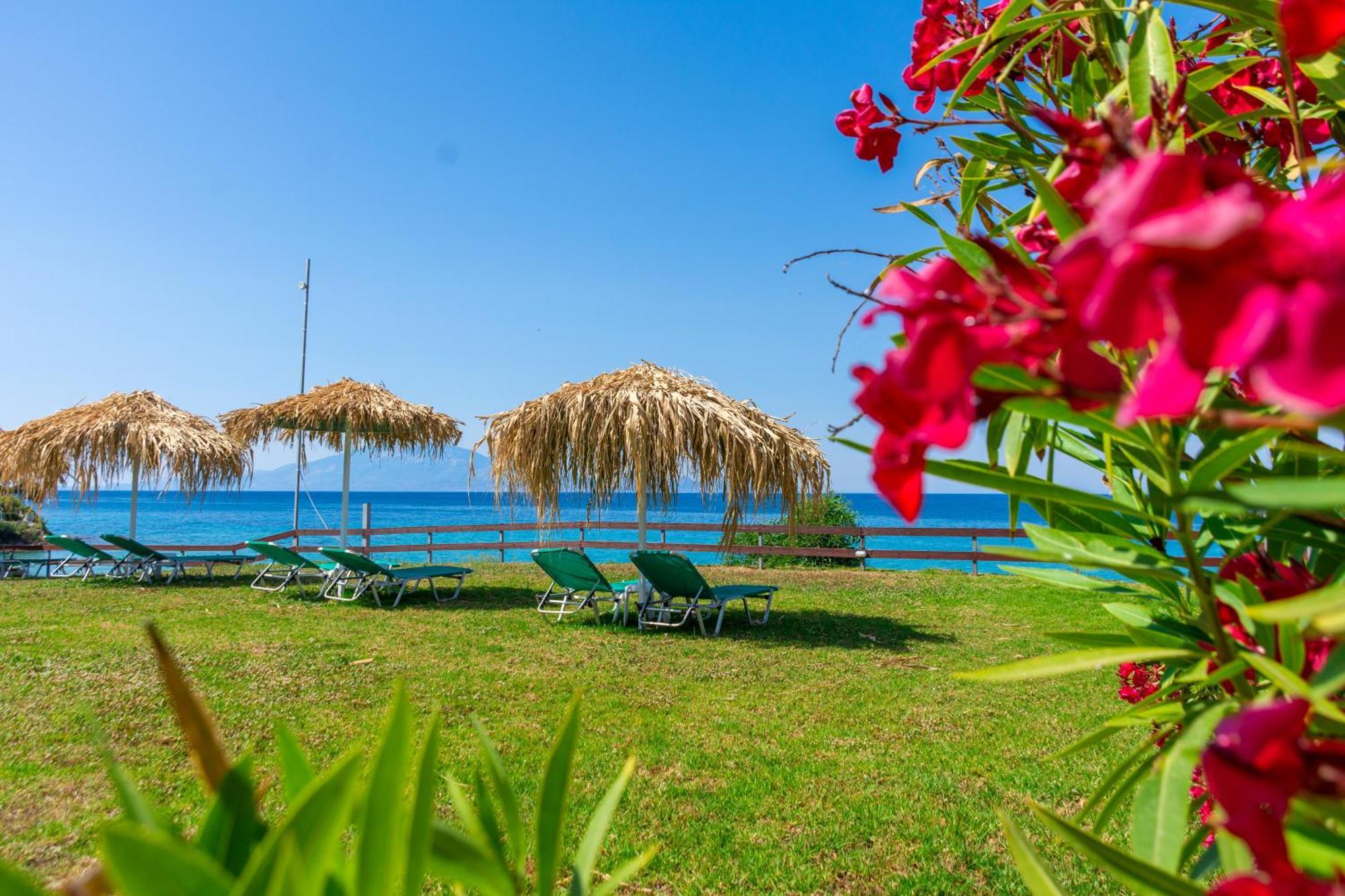 Baywatch Apartments On The Beach By "Elite" Amoudi Extérieur photo